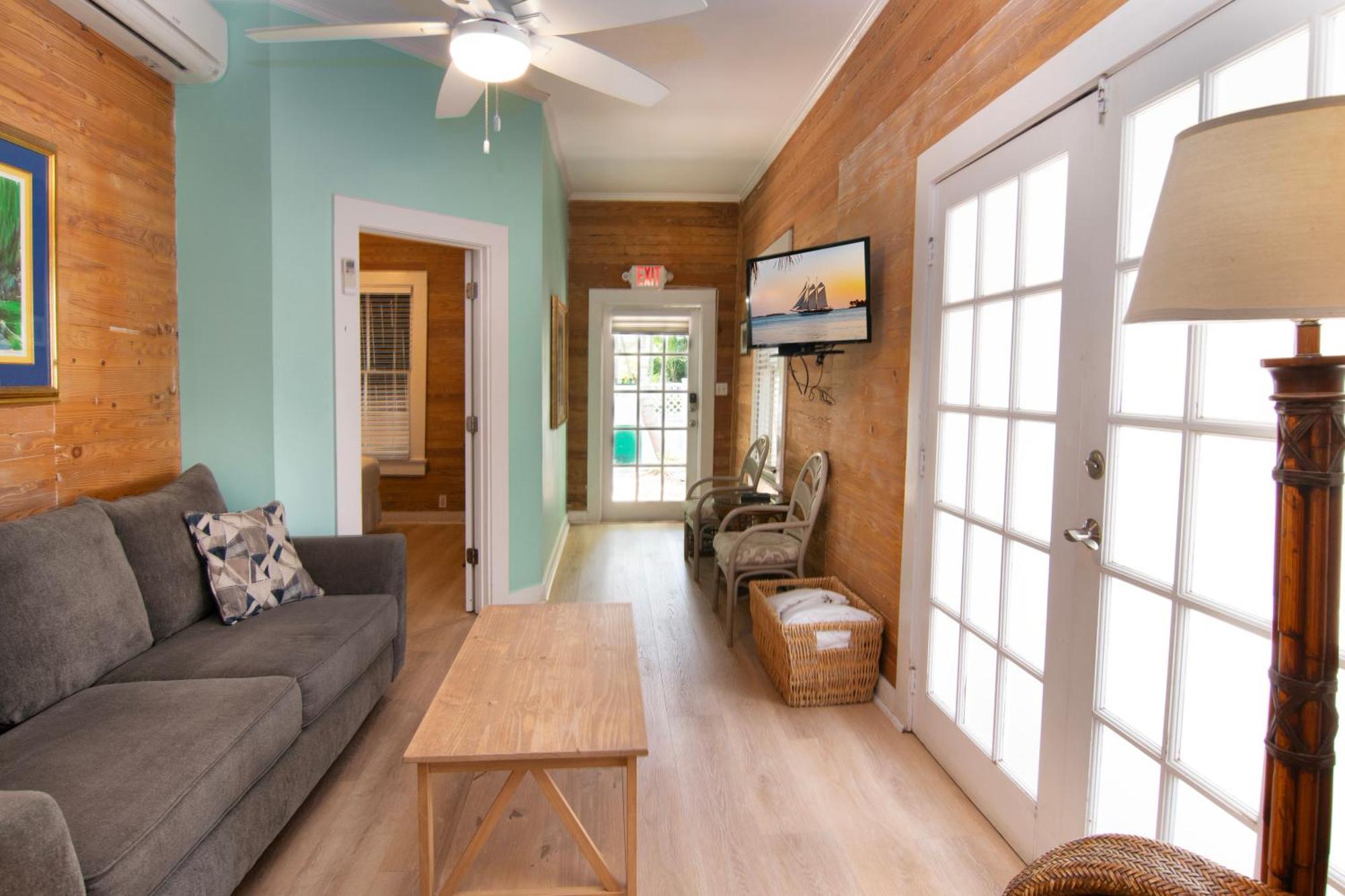 Tropical Hideaway Tropical Village Apartment Key West